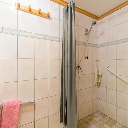 Apartment Appt 6 Pers - Rez De Jardin